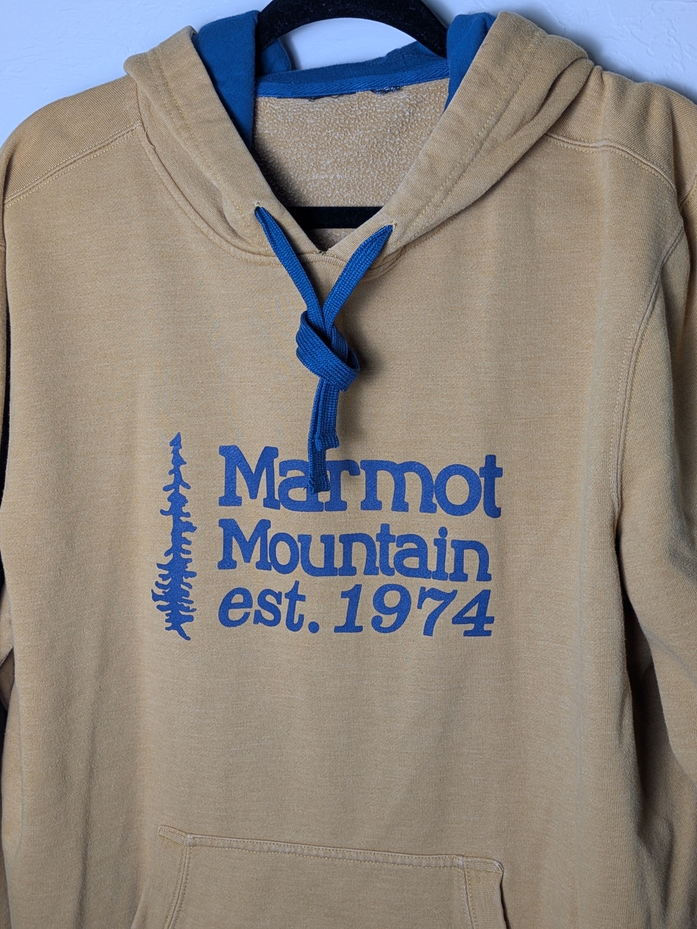 Marmot 1974 Tan Kangaroo Pouch Cozy Pullover Urban Granola Outdoor Vintage Y2k